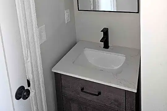 1560 Dixmont Ave unit 2 - Cincinnati, OH - Photo 4