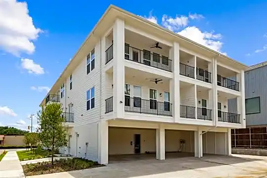 6283 La Vista Dr #202 - Dallas, TX - Photo 4