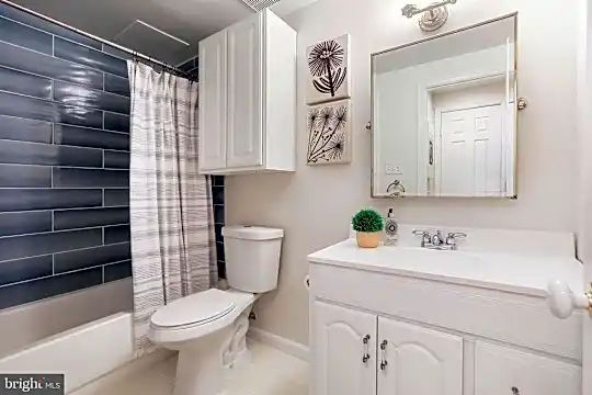 1331 Vermont Ave NW #B - Washington, DC - Photo 25