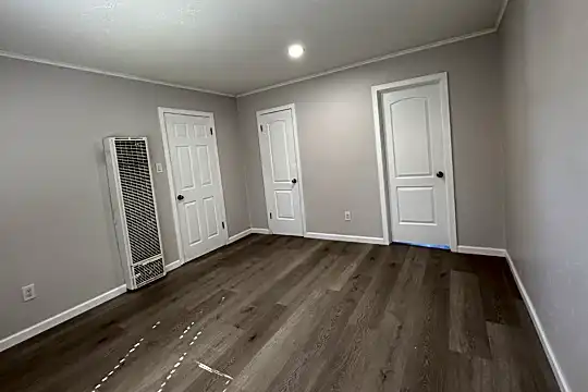 974 E Julian St - San Jose, CA - Photo 9