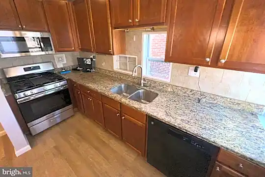 1533 23rd St SE - Washington, DC - Photo 14