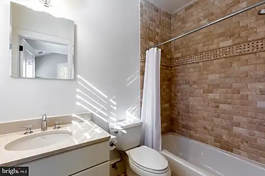 2608 36th Pl NW - Washington, DC - Photo 37