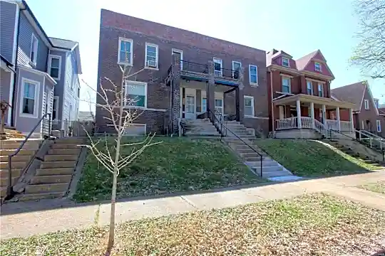 6622 Vermont Ave #2ND - Saint Louis, MO - Photo 1