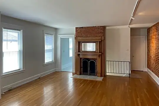 3535 Michigan Ave unit 3535 Michigan Apt #4 - Cincinnati, OH - Photo 4
