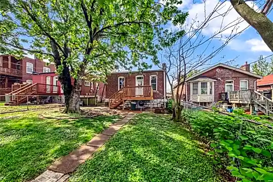 5327 Neosho St - Saint Louis, MO - Photo 16