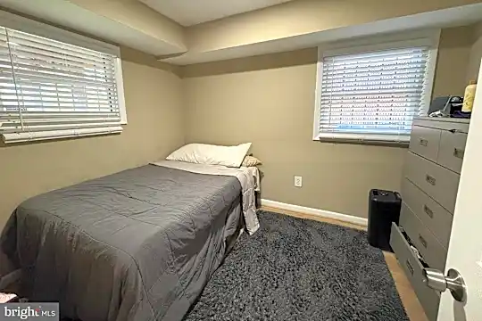1344 Valley Pl SE - Washington, DC - Photo 17