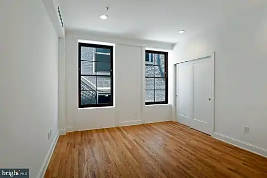 1351 Wisconsin Ave NW #2B - Washington, DC - Photo 8