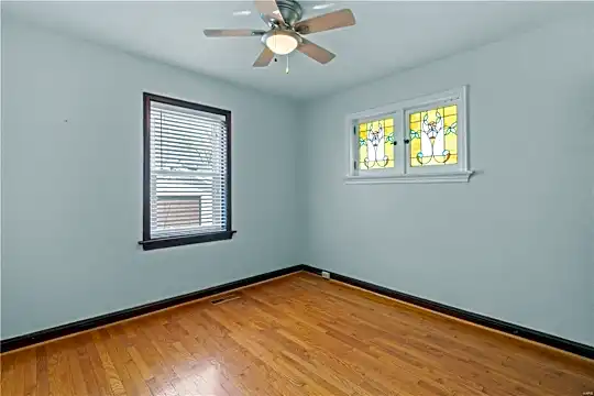 5257 Oleatha Ave - Saint Louis, MO - Photo 11