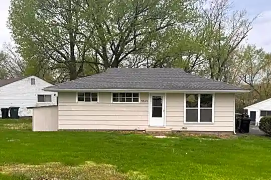 5619 Sanborn Dr - Saint Louis, MO - Photo 1