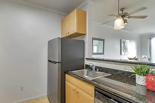 801 S Winchester Blvd - San Jose, CA - Photo 2