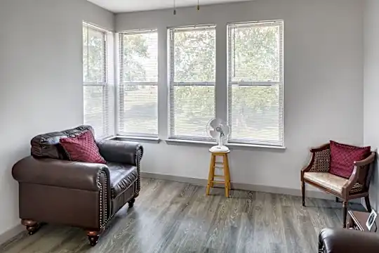 900 S 4th St unit 20-103 - Memphis, TN - Photo 3