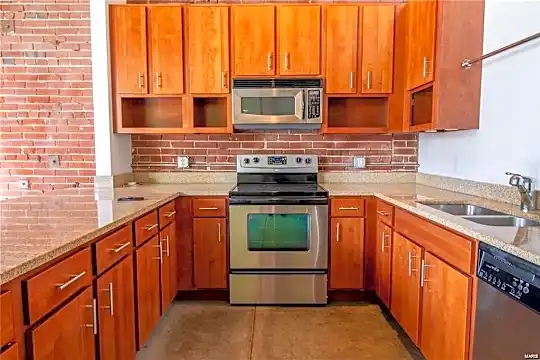 1114 Washington Ave #607 - Saint Louis, MO - Photo 7