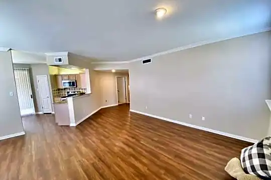 6606 Mapleshade Ln unit # 2004 - Dallas, TX - Photo 3