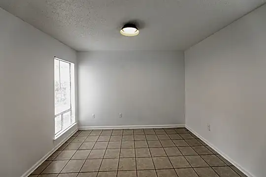 2780 Raleigh Lagrange Rd - Memphis, TN - Photo 3
