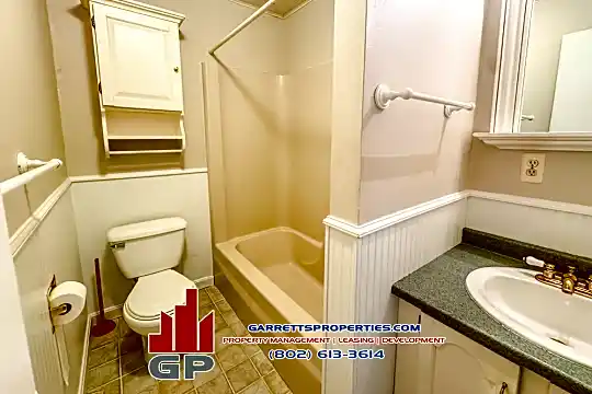 311 Sherwood Square unit 1 - Essex Junction, VT - Photo 3