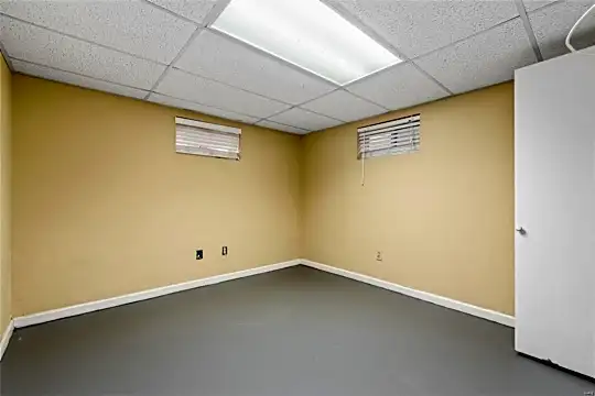 767 Wenneker Dr - Saint Louis, MO - Photo 32