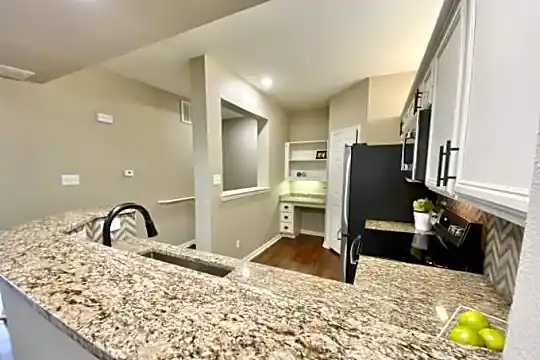 6606 Mapleshade Ln unit # 2004 - Dallas, TX - Photo 10