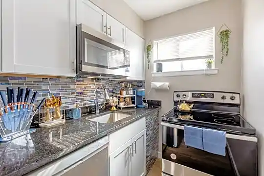 461 S Highland St unit 461 #09 - Memphis, TN - Photo 3