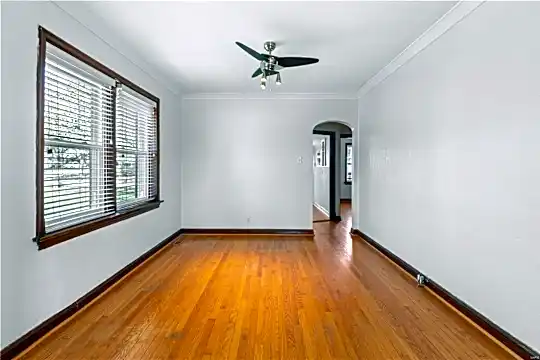 5257 Oleatha Ave - Saint Louis, MO - Photo 7