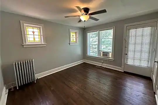 4950 Lindenwood Ave #A - Saint Louis, MO - Photo 2