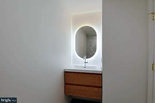 1351 Wisconsin Ave NW #2B - Washington, DC - Photo 19