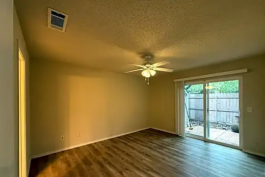 17820 Windflower Way #404 - Dallas, TX - Photo 4