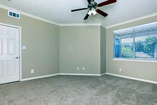 6606 Mapleshade Ln unit # 2004 - Dallas, TX - Photo 4