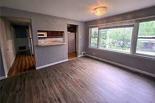 1134 Laire Dr - Saint Louis, MO - Photo 2