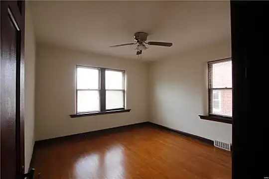 5021 Oleatha Ave #1ST - Saint Louis, MO - Photo 10
