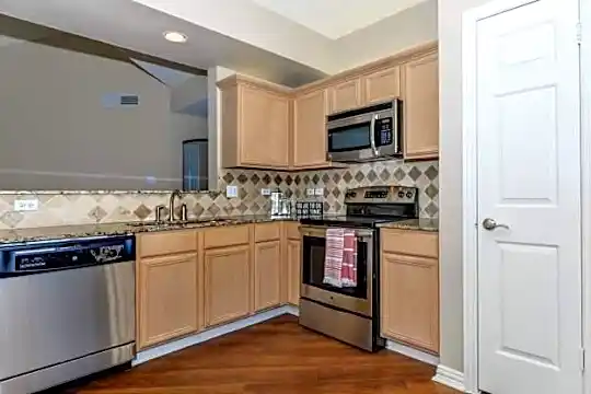 6606 Mapleshade Ln unit # 2004 - Dallas, TX - Photo 8