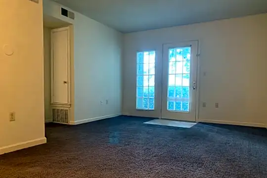 595 Brister St unit #102 - Memphis, TN - Photo 2