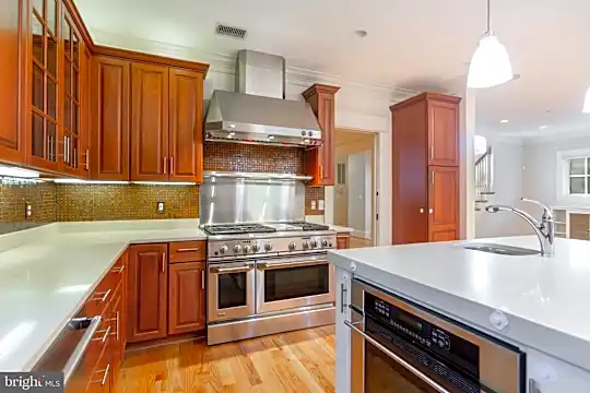 2608 36th Pl NW - Washington, DC - Photo 14