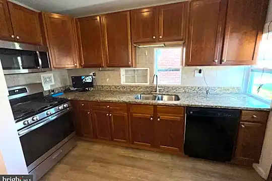 1533 23rd St SE - Washington, DC - Photo 15