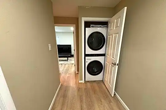 1344 Valley Pl SE - Washington, DC - Photo 14