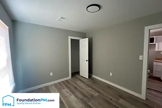 2149 Corry Rd unit 2 - Memphis, TN - Photo 3