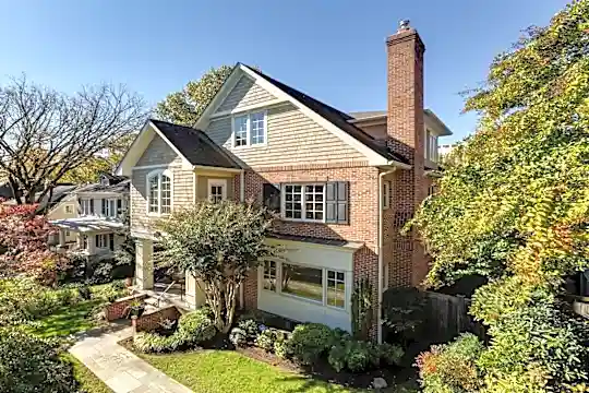 2608 36th Pl NW - Washington, DC - Photo 1