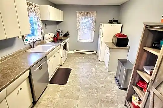 3 Leonard Ave - Plattsburgh, NY - Photo 7
