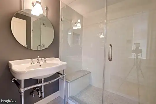 3252 N St NW - Washington, DC - Photo 5