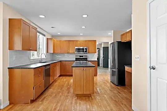 43 Cardinal Way - Shelburne, VT - Photo 8