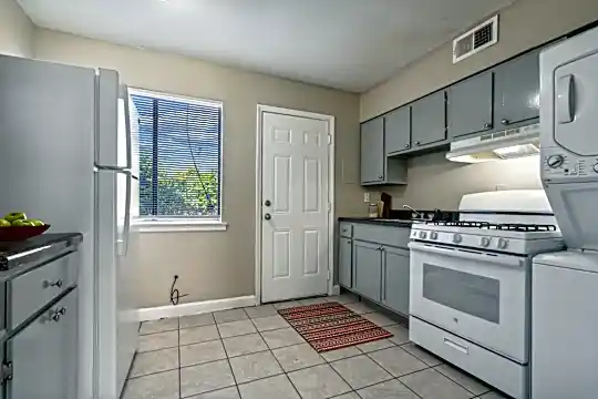 605 Cadraca Dr unit 19 - Memphis, TN - Photo 5