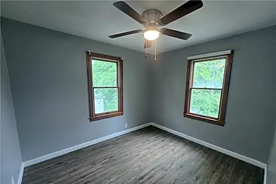1134 Laire Dr - Saint Louis, MO - Photo 7