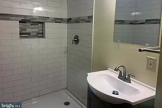 2232 Ridge Pl SE - Washington, DC - Photo 24