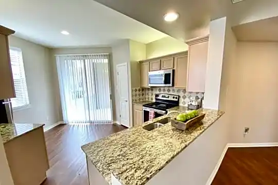 6606 Mapleshade Ln unit # 2004 - Dallas, TX - Photo 7