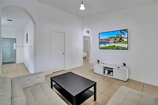 Houses For Rent in Zip Code 33168 - 24 Houses | Rent.com®