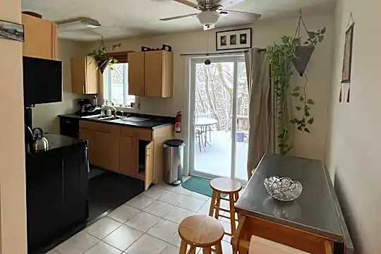 5 Grandview Dr unit K5 - South Burlington, VT - Photo 4