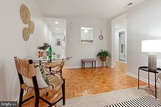 1331 Vermont Ave NW #B - Washington, DC - Photo 16