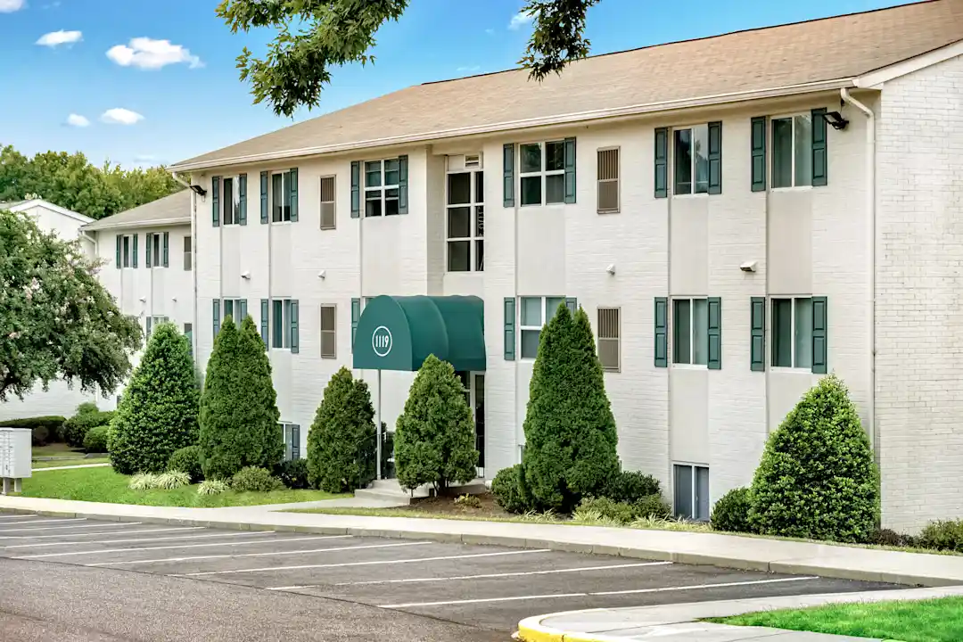 The Ivy Club Apartments - Hyattsville, MD 20785