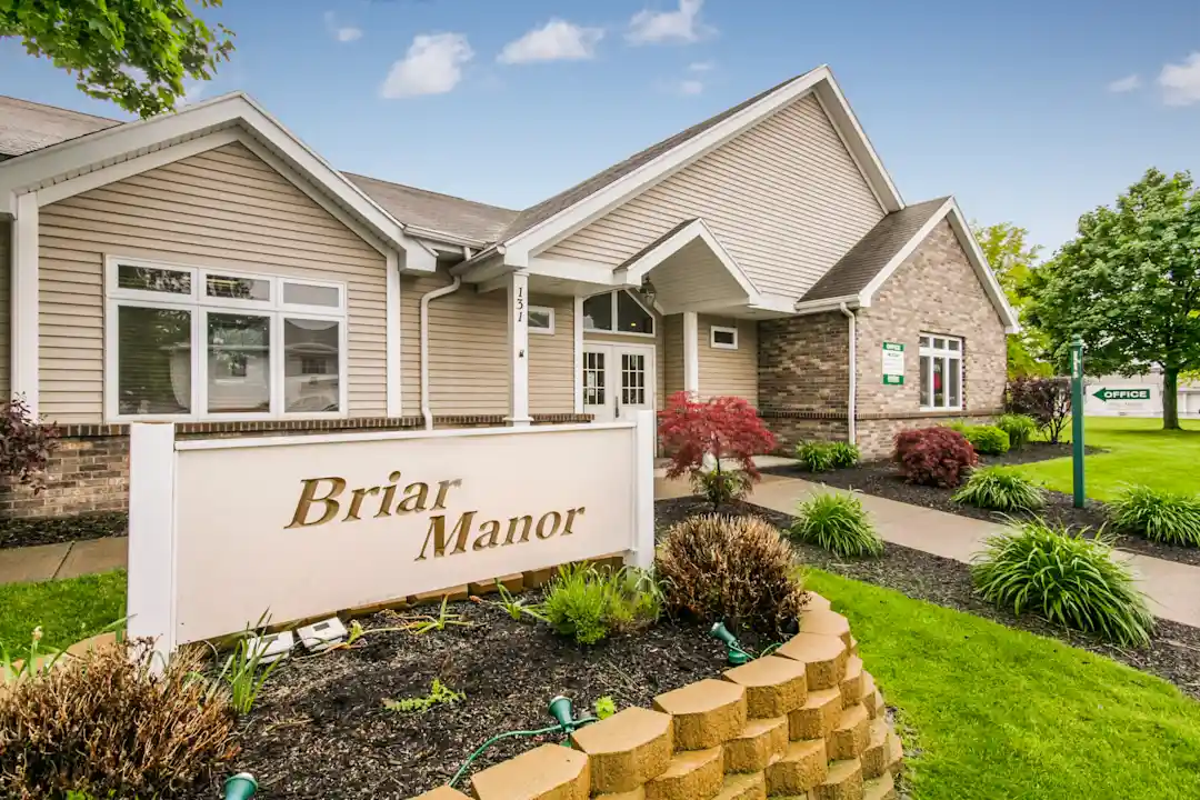 Briar Manor Apartments - Rochester, NY 14618 Briar Manor Apartments - Rochester, NY 14618