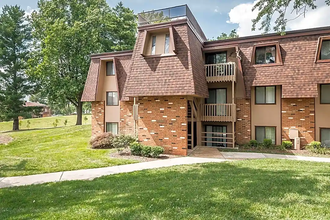 Maryland Park Apartments - Maryland Heights, MO 63043