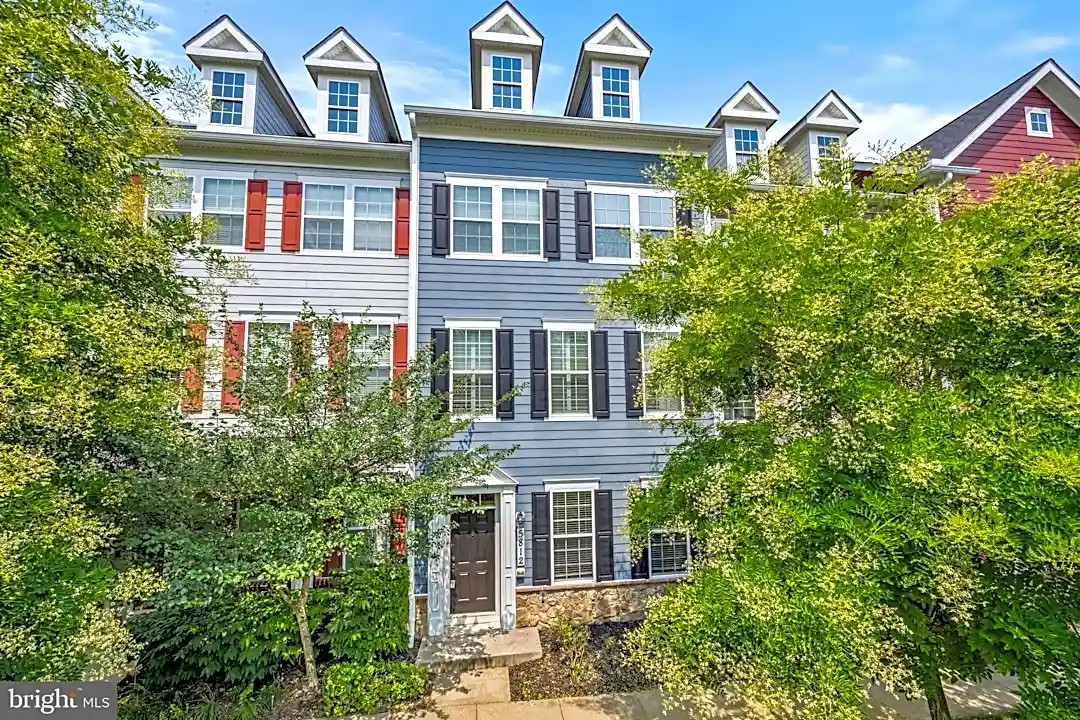 5812 Phillips Ct | Ellicott City, MD Townhouses for Rent | Rent.